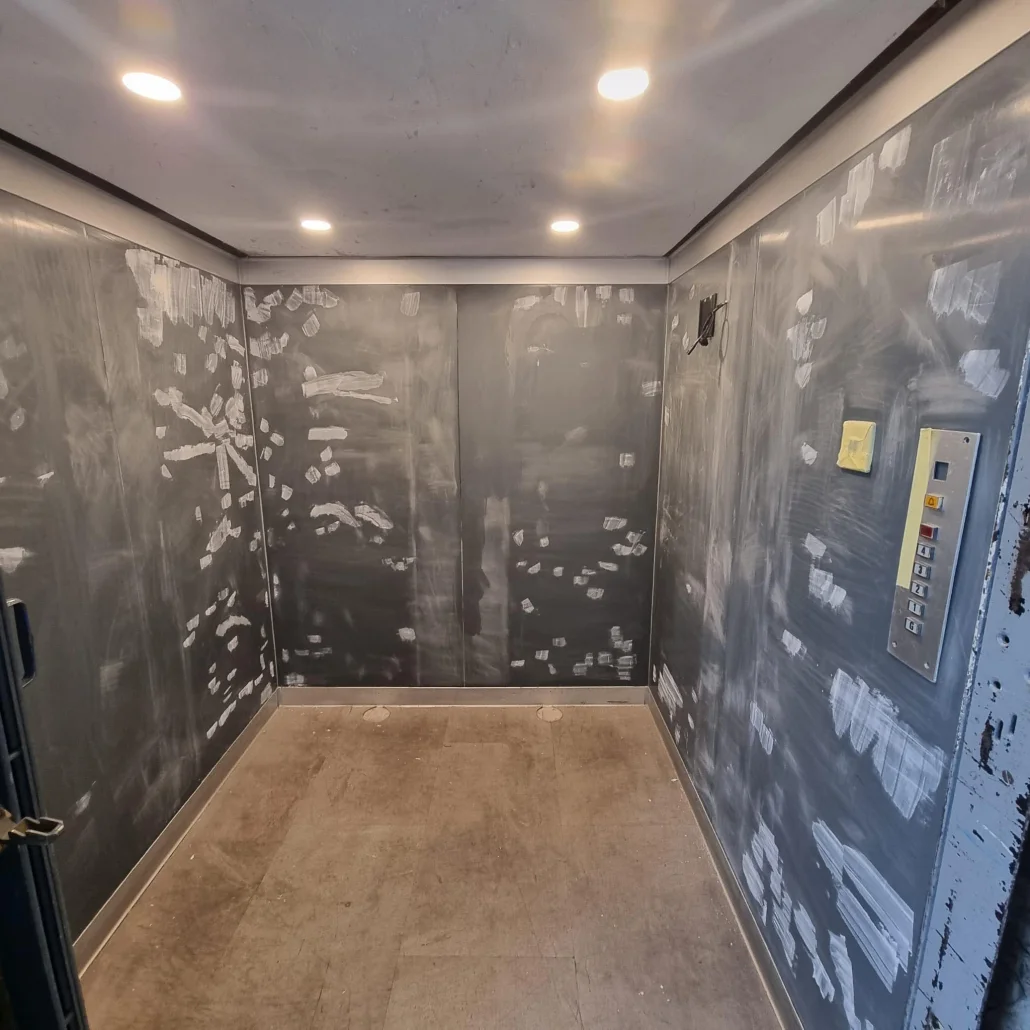 Lift Respray Manchester