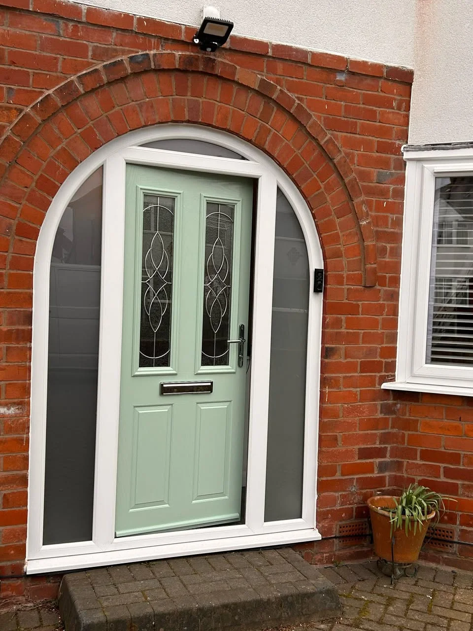 Entrance door respraying, Manchester