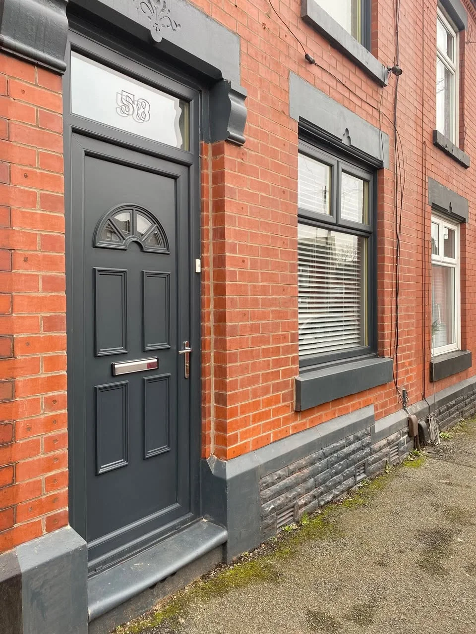 Entrance door respraying, Manchester